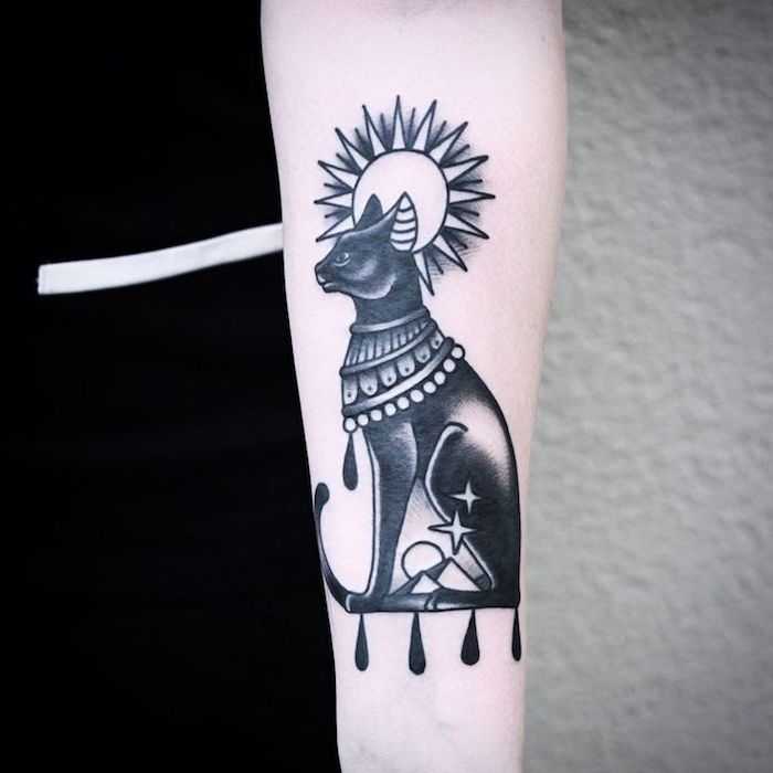 tatouages e2808be2808bde chat egyptien